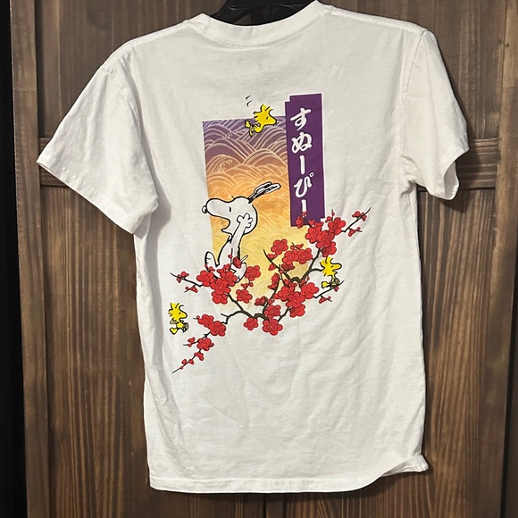 Peanuts Snoopy Japanese tshirt size small - Picture 1 of 2